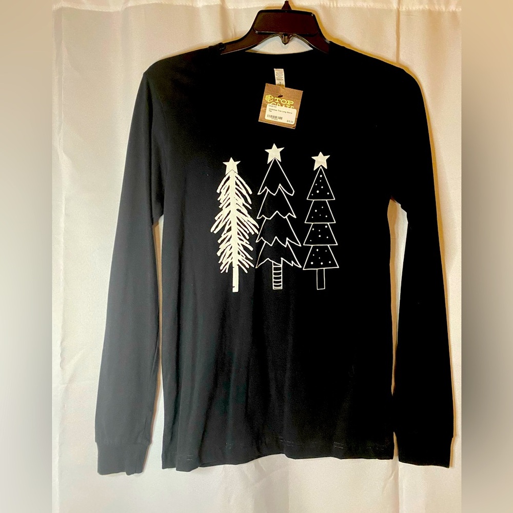 Christmas t-shirt black with white trees. Size Small